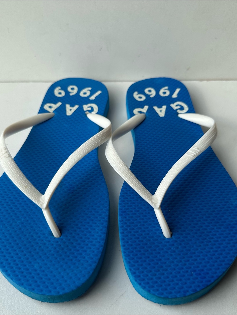GAP 1969 Blue White Flip Flops Thong Sandals Women’s Size 7/8 Casual Beach